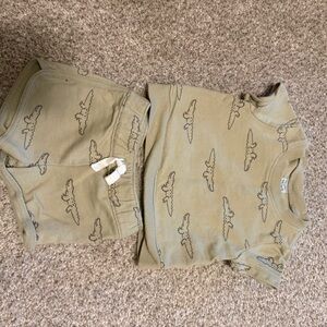 Baby boy 0-3 mo outfit bundle!